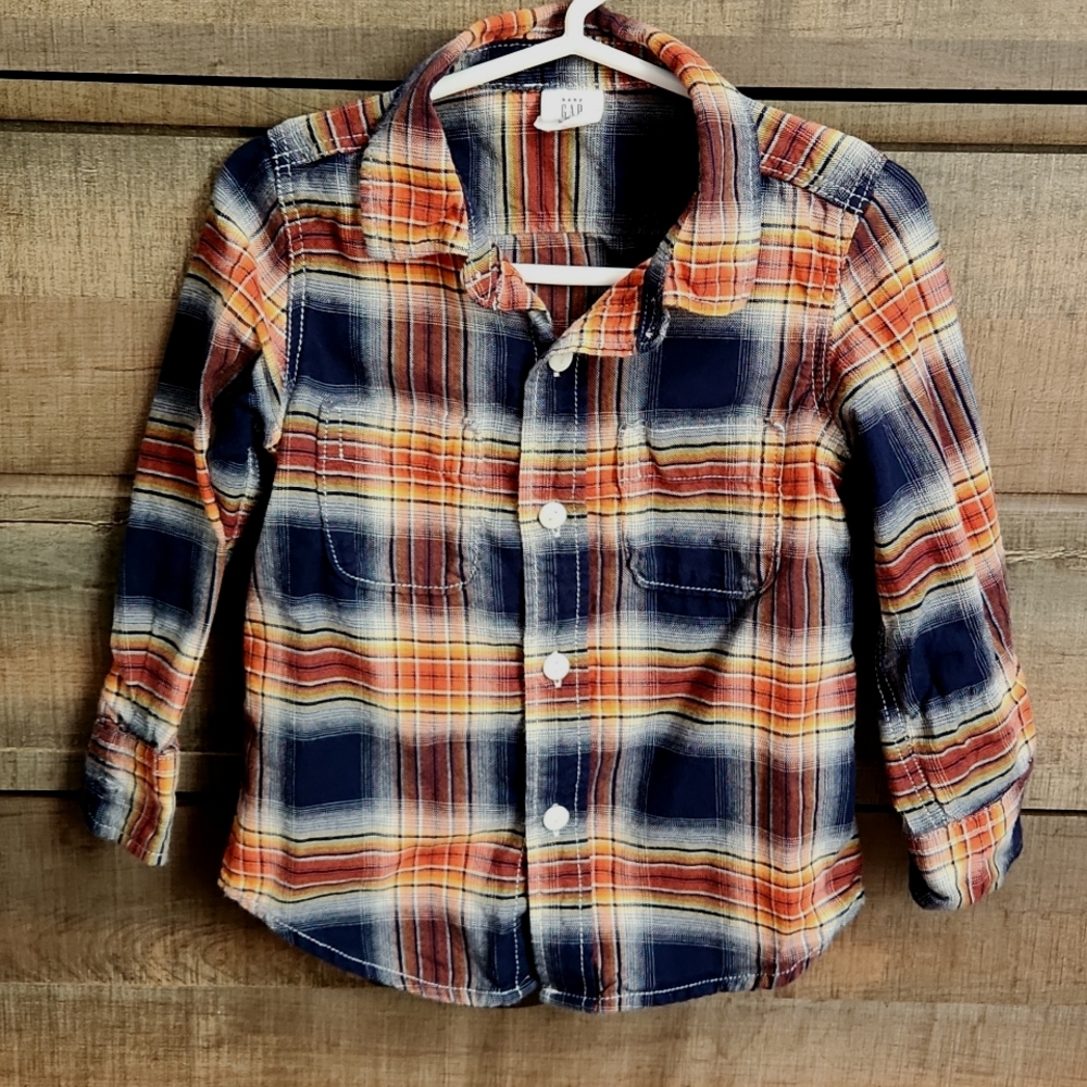 2T Baby Gap: Long Sleeved Button-down